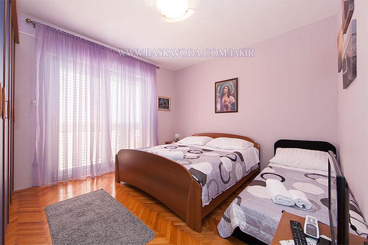 Apartman Jakir บาชกาโวดา ภายนอก รูปภาพ