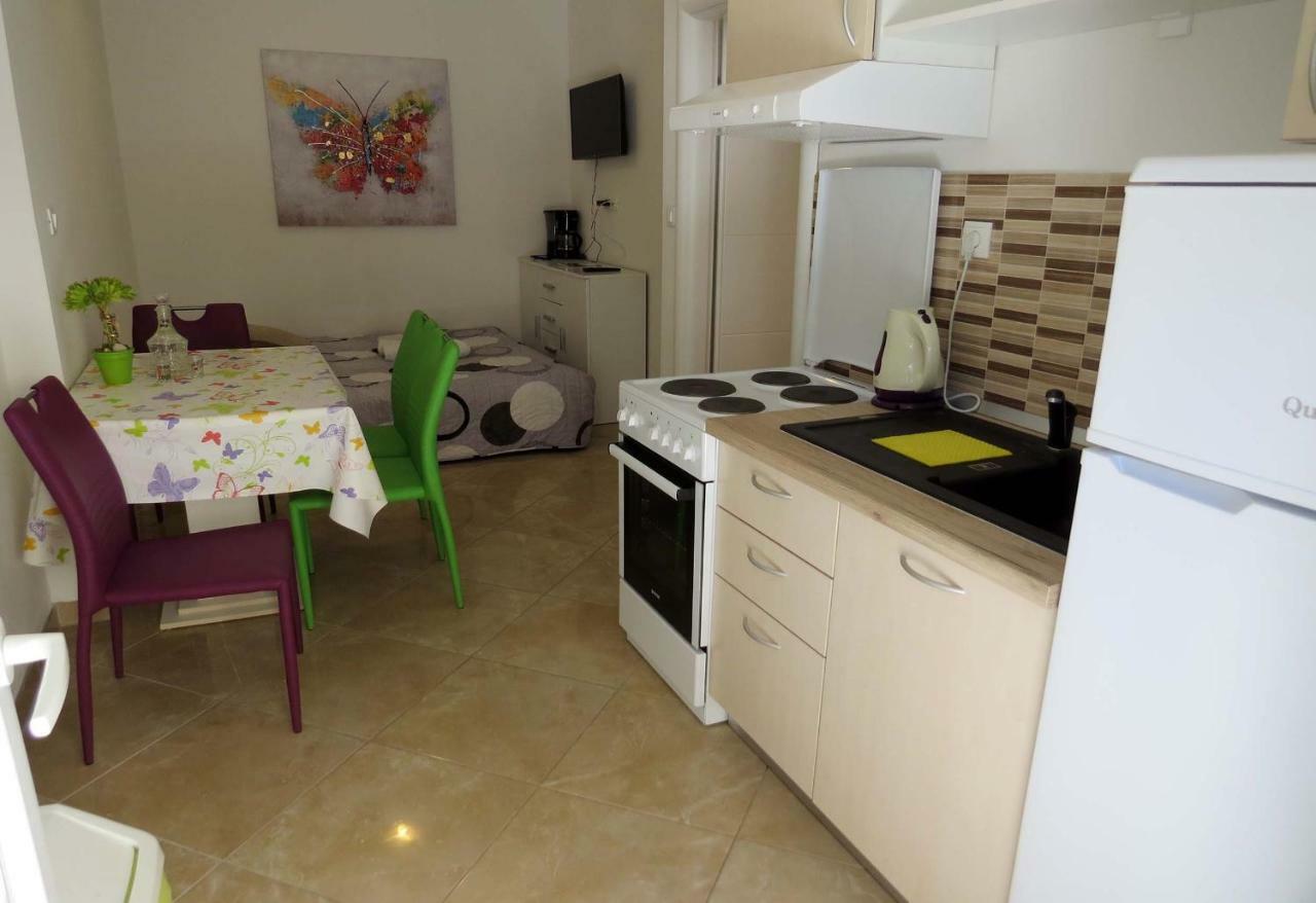 Apartman Jakir บาชกาโวดา ภายนอก รูปภาพ