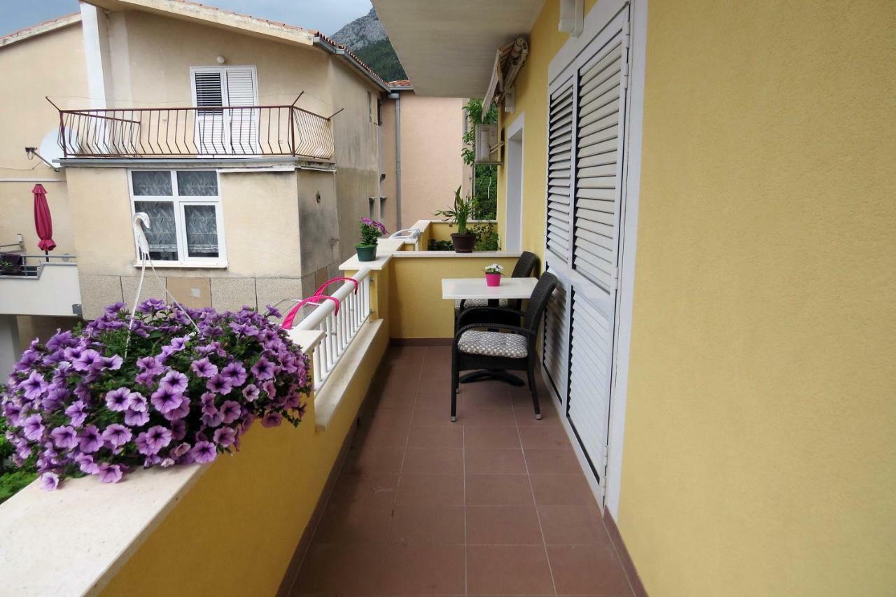 Apartman Jakir บาชกาโวดา ภายนอก รูปภาพ