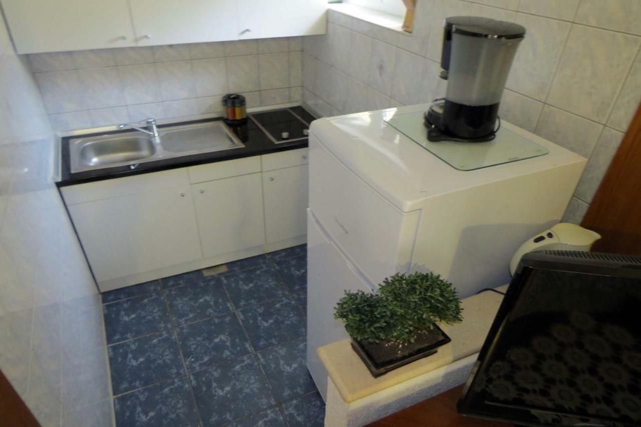 Apartman Jakir บาชกาโวดา ภายนอก รูปภาพ