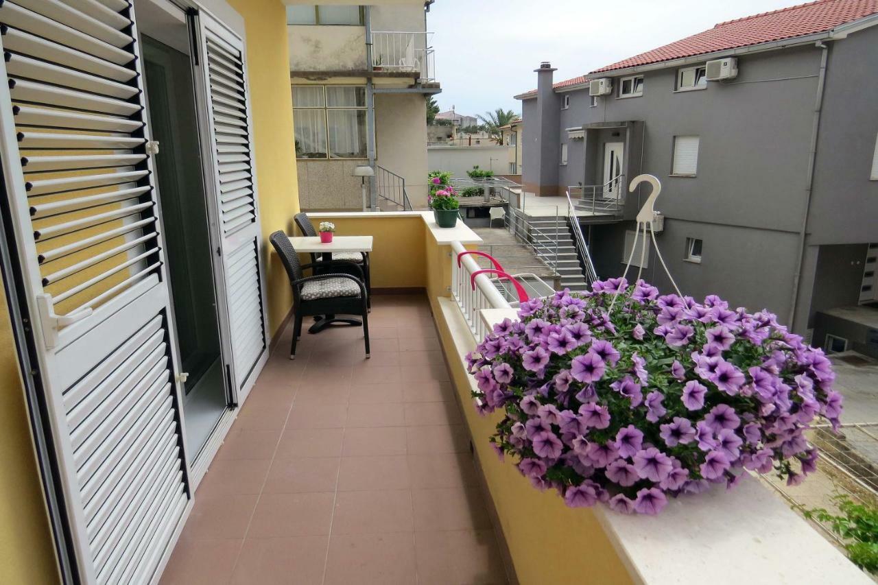 Apartman Jakir บาชกาโวดา ภายนอก รูปภาพ