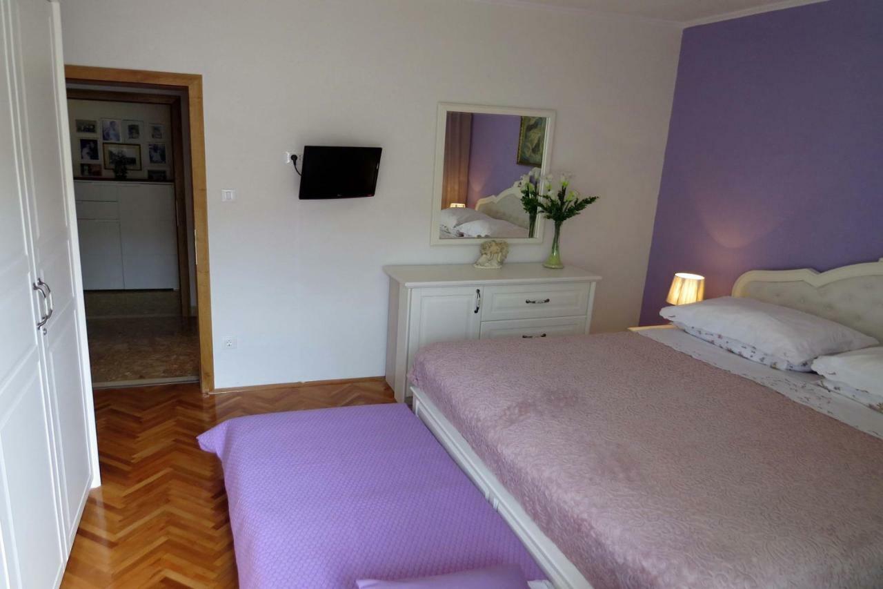 Apartman Jakir บาชกาโวดา ภายนอก รูปภาพ